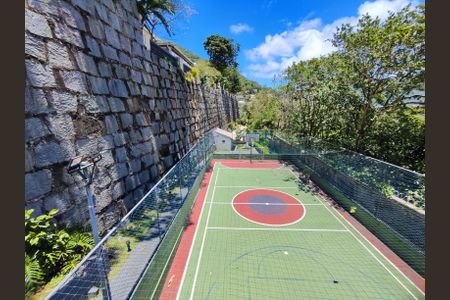 Casa de condomínio à venda com 206m², 4 quartos e 3 vagasÁrea Comum