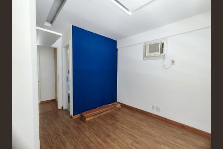 Casa de condomínio à venda com 206m², 4 quartos e 3 vagasSuíte 4