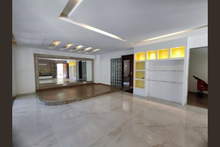 Sala de casa de condomínio à venda com 4 quartos, 206m² em Recreio dos Bandeirantes, Rio de Janeiro