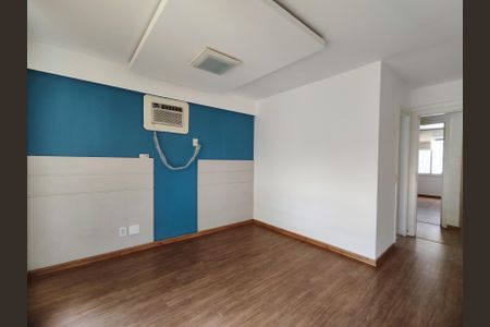 Casa de condomínio à venda com 206m², 4 quartos e 3 vagasSuíte 2