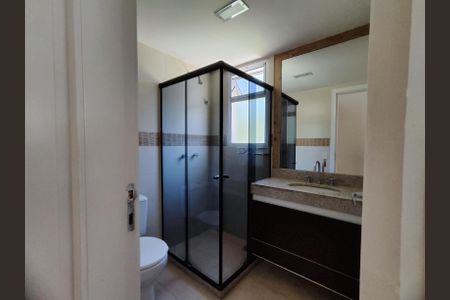 Casa de condomínio à venda com 206m², 4 quartos e 3 vagasBanheiro da Suíte 4