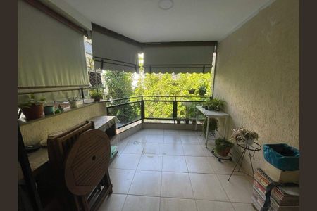 Apartamento à venda com 77m², 2 quartos e 1 vaga