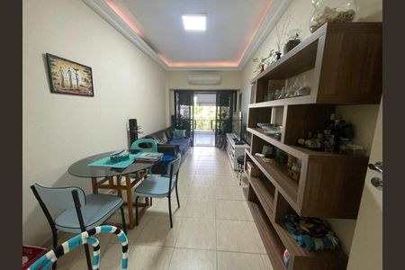 Apartamento à venda com 77m², 2 quartos e 1 vaga