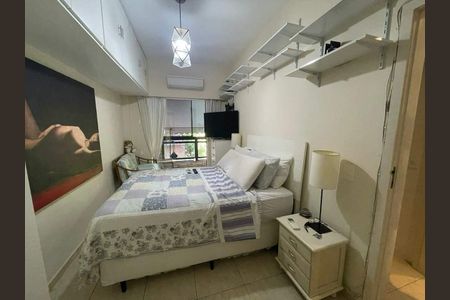 Apartamento à venda com 77m², 2 quartos e 1 vaga