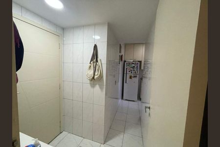 Apartamento à venda com 77m², 2 quartos e 1 vaga