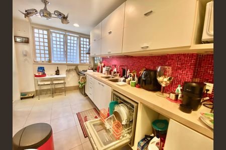 Apartamento à venda com 146m², 3 quartos e 1 vagaCozinha