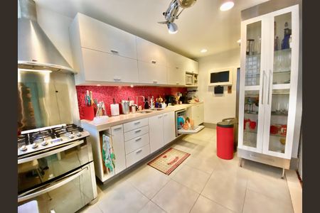 Apartamento à venda com 146m², 3 quartos e 1 vagaCozinha