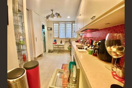 Apartamento à venda com 146m², 3 quartos e 1 vagaCozinha