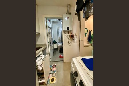 Apartamento à venda com 146m², 3 quartos e 1 vagaÁrea de Serviço