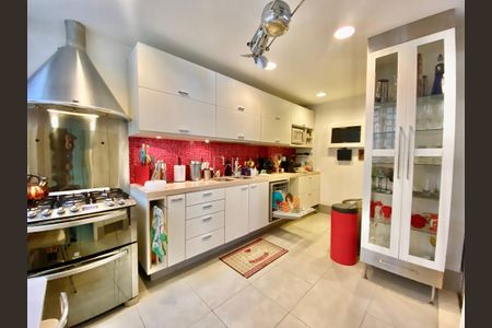 Apartamento à venda com 146m², 3 quartos e 1 vagaCozinha