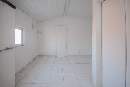 Casa à venda com 216m², 4 quartos e 2 vagas