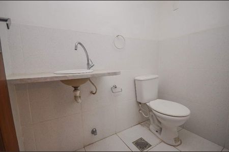 Casa à venda com 216m², 4 quartos e 2 vagas