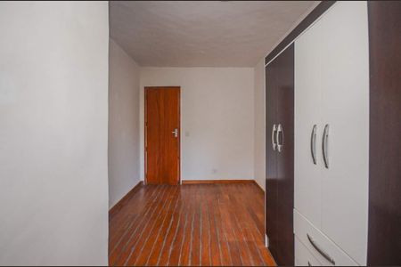 Casa à venda com 216m², 4 quartos e 2 vagas