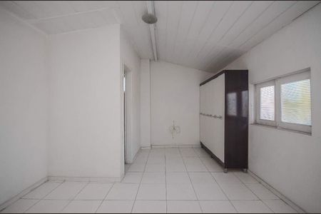 Casa à venda com 216m², 4 quartos e 2 vagas