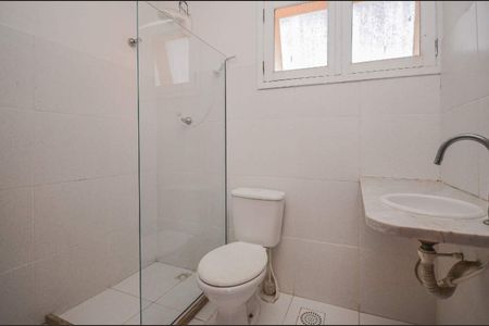 Casa à venda com 216m², 4 quartos e 2 vagas