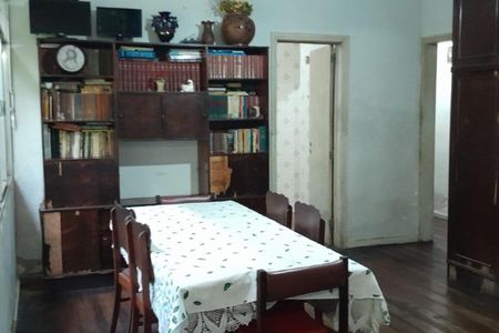 Casa à venda com 298m², 3 quartos e 1 vaga