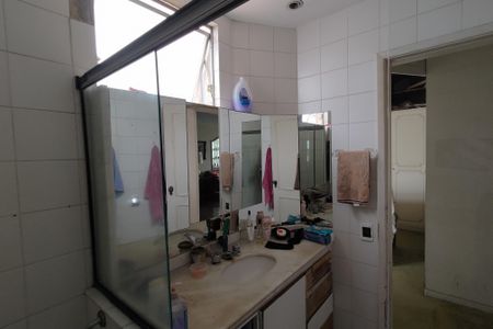 Apartamento à venda com 200m², 4 quartos e 1 vagaBanheiro da Suíte 2