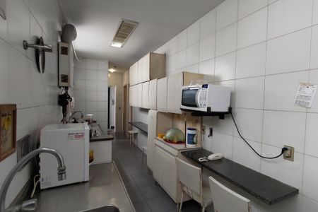 Apartamento à venda com 200m², 4 quartos e 1 vagaCozinha
