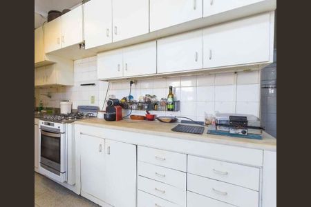 Apartamento à venda com 145m², 4 quartos e 1 vaga