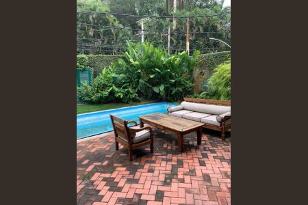 Casa à venda com 452m², 4 quartos e 4 vagas