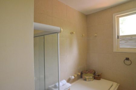 Casa à venda com 778m², 5 quartos e 6 vagas Casa à venda com 778m², 5 quartos e 6 vagasBanheiro da Suíte