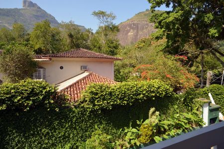Casa à venda com 778m², 5 quartos e 6 vagas Casa à venda com 778m², 5 quartos e 6 vagasVaranda do Quarto 5