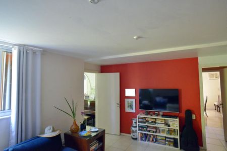 Casa à venda com 778m², 5 quartos e 6 vagas Casa à venda com 778m², 5 quartos e 6 vagasSala 1