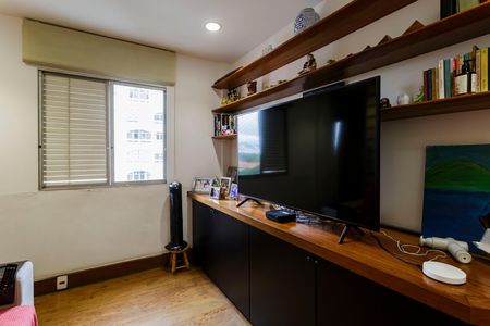 Apartamento à venda com 200m², 4 quartos e 2 vagas Apartamento à venda com 200m², 4 quartos e 2 vagasQuarto 1