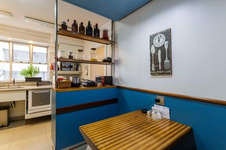 Apartamento à venda com 200m², 4 quartos e 2 vagas Apartamento à venda com 200m², 4 quartos e 2 vagasCozinha