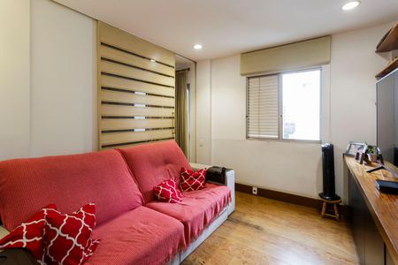 Apartamento à venda com 200m², 4 quartos e 2 vagas Apartamento à venda com 200m², 4 quartos e 2 vagasQuarto 1