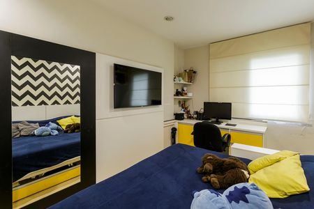 Apartamento à venda com 200m², 4 quartos e 2 vagas Apartamento à venda com 200m², 4 quartos e 2 vagasQuarto 2