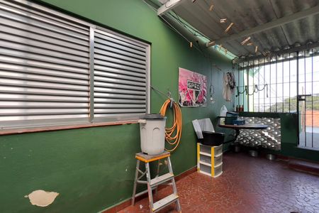 Casa à venda com 170m², 3 quartos e 2 vagasQuintal