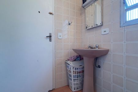 Casa à venda com 170m², 3 quartos e 2 vagasBanheiro da Suíte