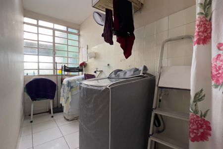 Casa à venda com 170m², 3 quartos e 2 vagasÁrea de Serviço