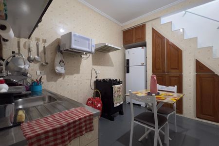 Casa à venda com 170m², 3 quartos e 2 vagasCozinha