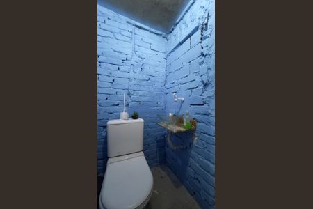 Casa à venda com 170m², 3 quartos e 2 vagasBanheiro de Serviço