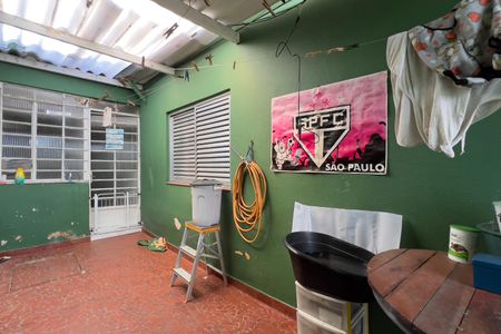 Casa à venda com 170m², 3 quartos e 2 vagasQuintal