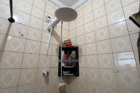 Casa à venda com 170m², 3 quartos e 2 vagasBanheiro