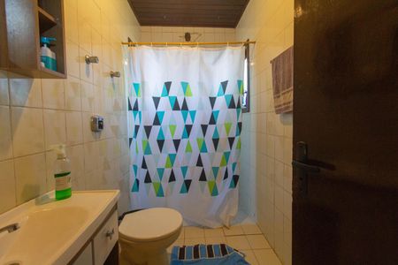 Casa à venda com 243m², 4 quartos e 3 vagasBanheiro 