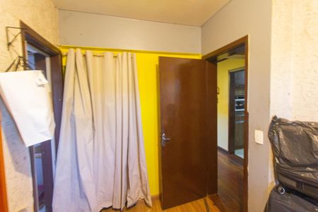 Casa à venda com 243m², 4 quartos e 3 vagasQuarto de Serviço