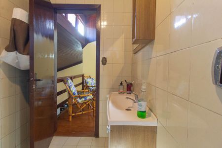 Casa à venda com 243m², 4 quartos e 3 vagasBanheiro 