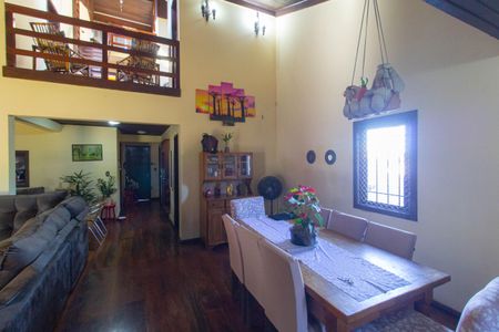 Casa à venda com 243m², 4 quartos e 3 vagasSala de Jantar