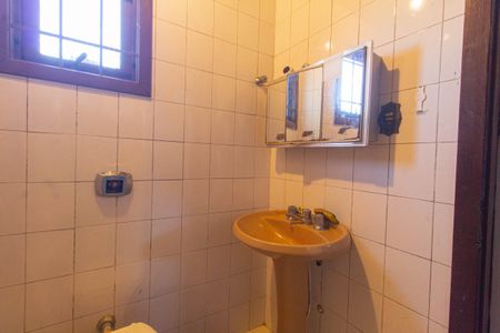 Casa à venda com 243m², 4 quartos e 3 vagasBanheiro de serviço