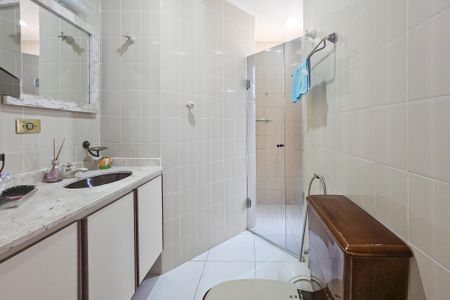 Apartamento para alugar com 240m², 3 quartos e 2 vagas Apartamento para alugar com 240m², 3 quartos e 2 vagasBanheiro Social