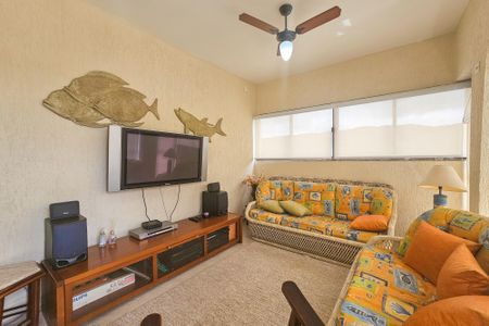 Apartamento para alugar com 240m², 3 quartos e 2 vagas Apartamento para alugar com 240m², 3 quartos e 2 vagasSala