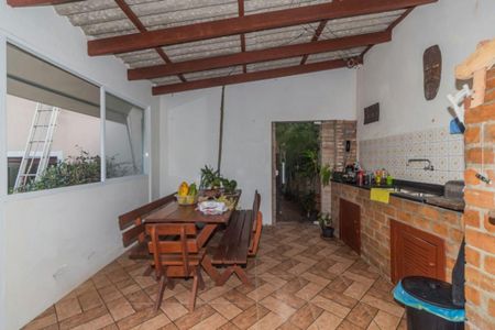 Casa à venda com 290m², 4 quartos e 2 vagasChurrasqueira