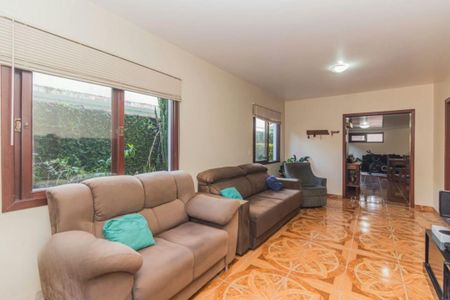 Casa à venda com 290m², 4 quartos e 2 vagasSala