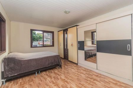 Casa à venda com 290m², 4 quartos e 2 vagasQuarto