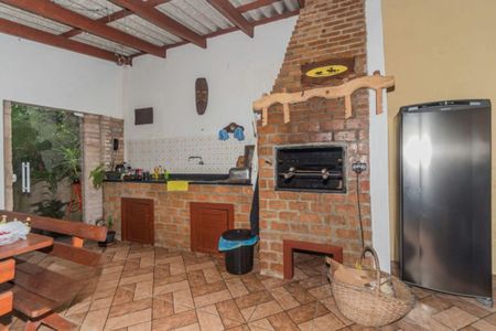 Casa à venda com 290m², 4 quartos e 2 vagasChurrasqueira