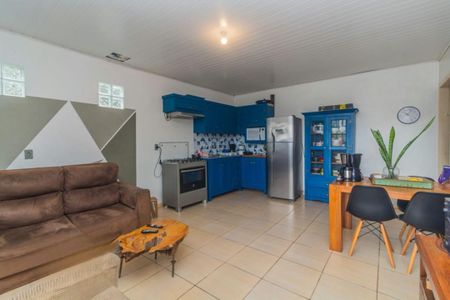 Casa à venda com 290m², 4 quartos e 2 vagasSala